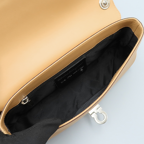 Ferragamo(��󰡸�) 21 1780 ������ ���� ���� ��ġ�� ��Ŭ ����� [�ϳ��̻���] �̹���6 - ���̺��� �߰���ǰ