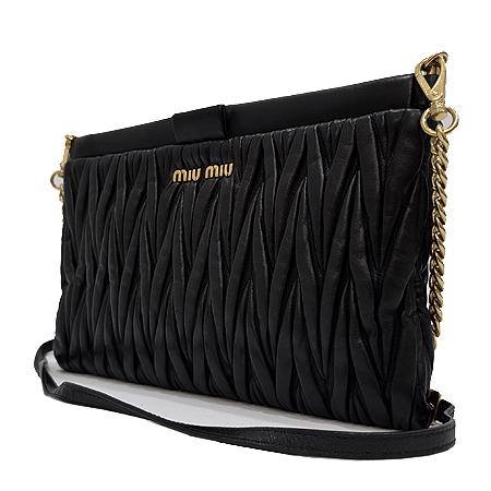 MiuMiu(�̿�̿�) 5BH356 ����ΰ� ���� ����Ų ���׶�� Ŭ��ġ�� ũ�ν��� (���ַԵ���) �̹���2 - ���̺��� �߰���ǰ