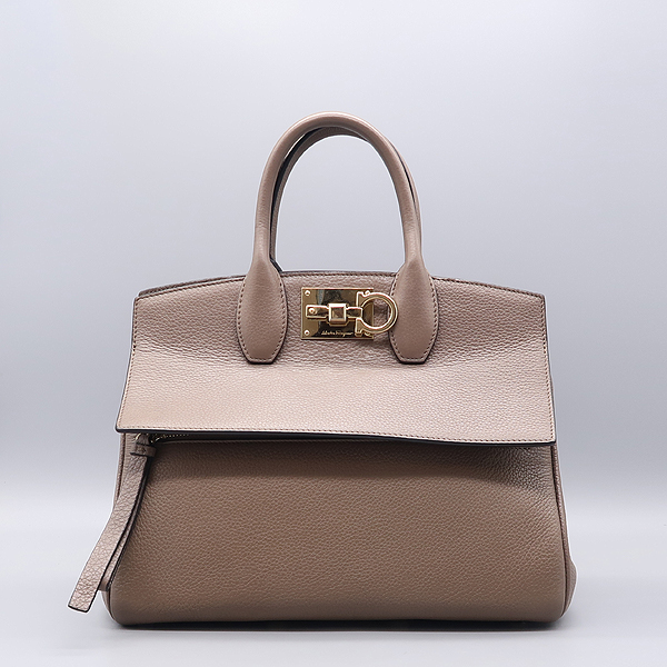 Ferragamo(��󰡸�) 21 H159 ���� ���� ����Ż �� ��Ʃ��� ��Ʈ�� + �����Ʈ�� 2WAY [����������] �̹���2 - ���̺��� �߰���ǰ