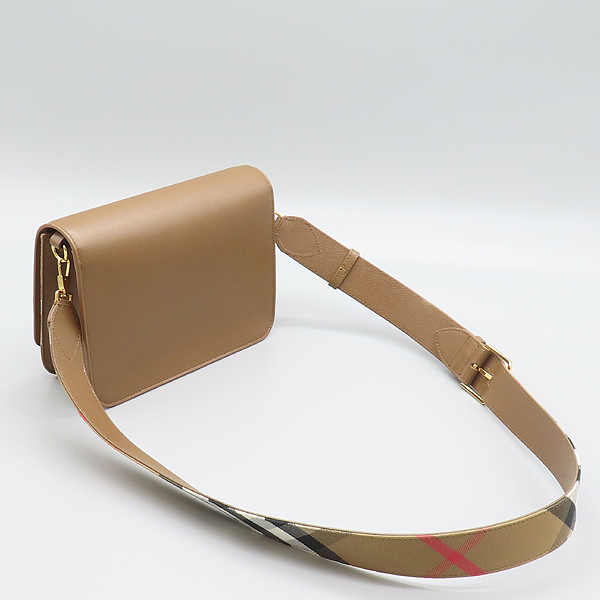 Burberry(������) 8084489 ���� ���� ������ �Ͽ콺 üũ �÷� ũ�ν��ٵ�� [���̷Ե���] �̹���3 - ���̺��� �߰���ǰ