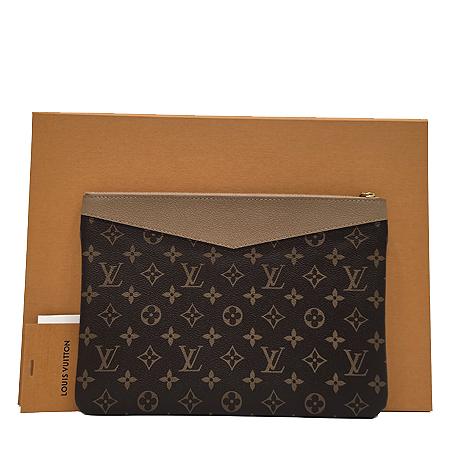 Louis Vuitton(·çÀ̺ñÅë) M64591 º£ÀÌÁö Ä÷¯ ¸ð³ë±×·¥ ĵ¹ö½º µ¥Àϸ® ÆÄ¿ìÄ¡ °â Ŭ·¯Ä¡ (±¤ÁÖ·Ôµ¥Á¡) Louis Vuitton(·çÀ̺ñÅë) M64591 º£ÀÌÁö Ä÷¯ ¸ð³ë±×·¥ ĵ¹ö½º µ¥Àϸ® ÆÄ¿ìÄ¡ °â Ŭ·¯Ä¡ (±¤ÁÖ·Ôµ¥Á¡)
