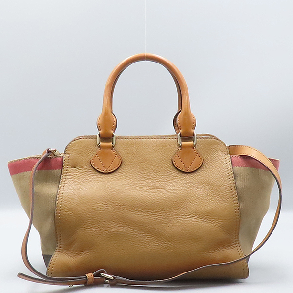 Burberry(������) 3992188 ���� ���� �Ͽ콺 üũ ����Ʈ ��� ��Ʈ�� + ��� ��Ʈ�� 2WAY [��ź�Ե���] �̹���4 - ���̺��� �߰���ǰ
