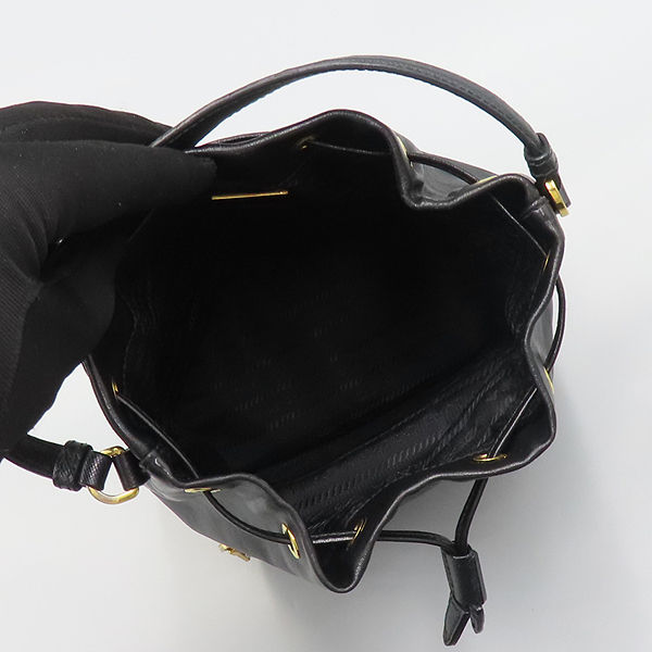 Prada(�����) 1BH038 ���� ���� ���� �ΰ� �࿧ ��ν�Ʈ�� ��Ŷ ��Ʈ�� [��ź�Ե���] �̹���7 - ���̺��� �߰���ǰ