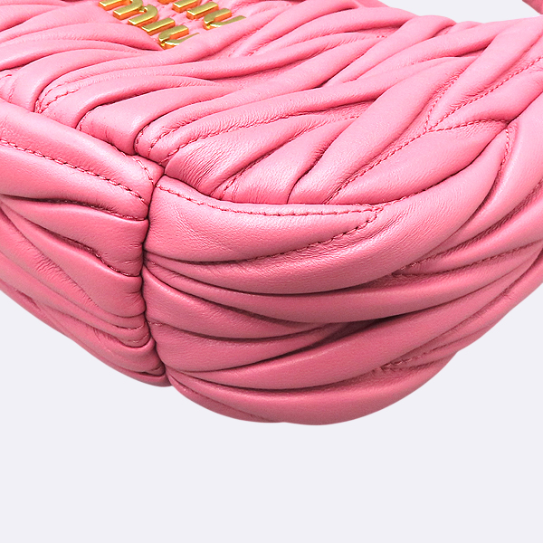 MiuMiu(�̿�̿�) 5BC125 �����Ͼ� ��ũ ���� �ϴ� ��Ʋ��� ȣ�� ����� + ��� ��Ʈ�� 2WAY [��������] �̹���4 - ���̺��� �߰���ǰ