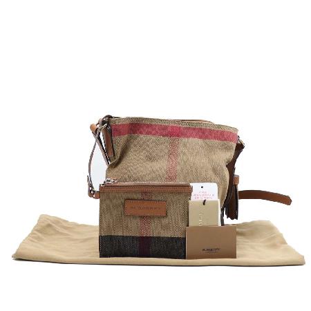Burberry(������) 3982933 �ֽ��� �½� �̴� ȣ�� ũ�ν��� [����ż�����] �̹���2 - ���̺��� �߰���ǰ