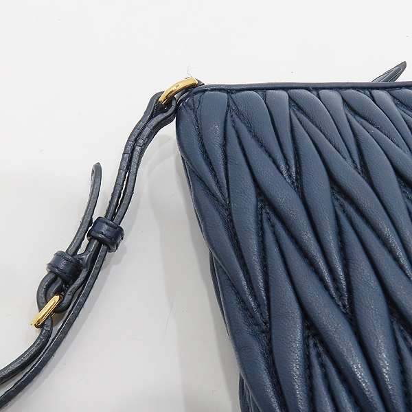MiuMiu(�̿�̿�) ���̺� ����Ų ��Ʈ��� ���� �ΰ� �Ŀ�ġ + �ո� ��Ʈ�� [��õ��] �̹���3 - ���̺��� �߰���ǰ