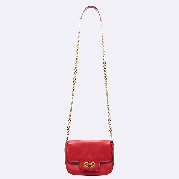 Ferragamo(��󰡸�) 21 C690 ���� ���� ���ǾƳ� ���� ��ġ�� ü�� �̴� ũ�ν��� [��������] �̹���4 - ���̺��� �߰���ǰ
