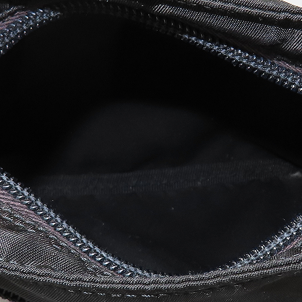 Prada(�����) ���� ���Ϸ� �ﰢ �ΰ� ũ�ν��� [��������] �̹���5 - ���̺��� �߰���ǰ
