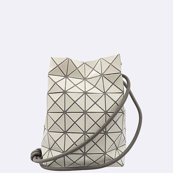 ISSEY MIYAKE(�̼��̹̾���) BB16 -AG591 �׷��� �÷� �ٿ��ٿ� ���� ũ�ν���  [��������] �̹���2 - ���̺��� �߰���ǰ