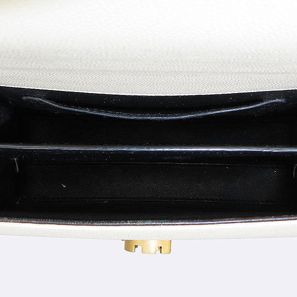 YSL(���ζ�) 623930 BLANC VINTAGE �÷� �׷��� �� ���� CASSANDRA MINI TOP ī���� �̴� ž �ڵ� ����ΰ� ��Ʈ�� + �����Ʈ�� 2WAY [��������] �̹���7 - ���̺��� �߰���ǰ