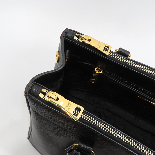 Prada(�����) 1BA863 ���� ���ǾƳ� ���� �������� ���� �̵�� ��Ʈ�� + ��� ��Ʈ�� 2WAY [��õ��] �̹���5 - ���̺��� �߰���ǰ