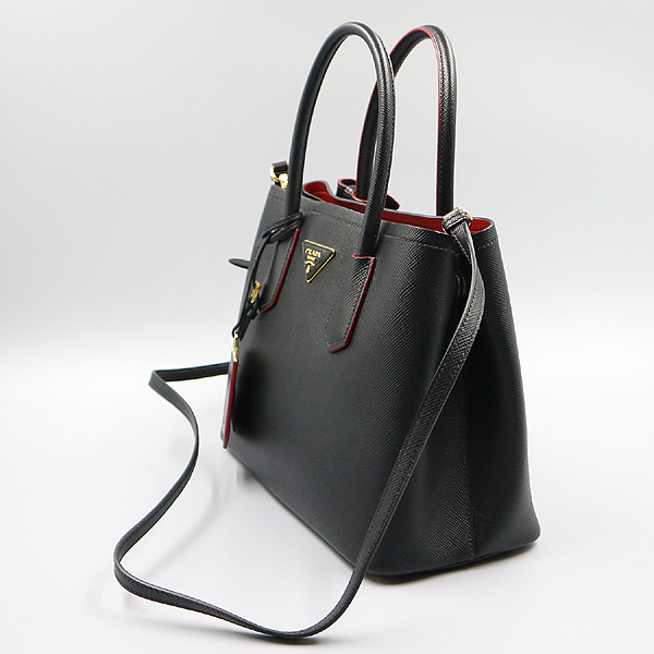 Prada(�����) 1BG887 SAFFIANO(���ǾƳ�) CUIR ���� �κ��� �̵�� ���� �ﰢ �ΰ� ��� ��Ʈ�� + ��� ��Ʈ�� 2WAY[�뱸��������] �̹���3 - ���̺��� �߰���ǰ