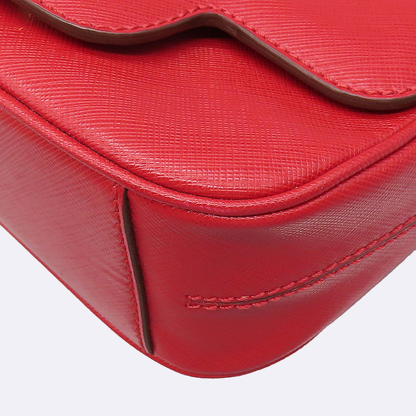 Ferragamo(��󰡸�) 21 C690 ���� ���� ���ǾƳ� ���� ��ġ�� ü�� �̴� ũ�ν��� [��������] �̹���6 - ���̺��� �߰���ǰ