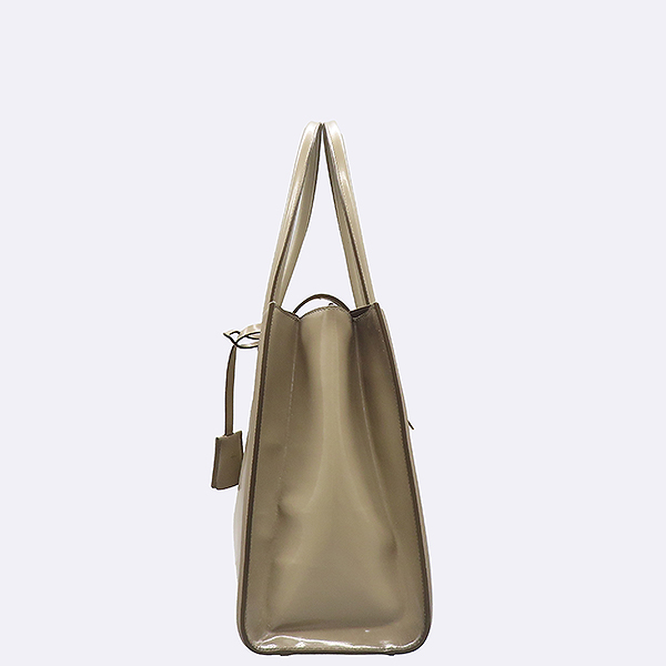 Ferragamo(��󰡸�) 21 E722 �׷��� ���� ��ġ�� �� ��� ��Ʈ�� [��������] �̹���2 - ���̺��� �߰���ǰ