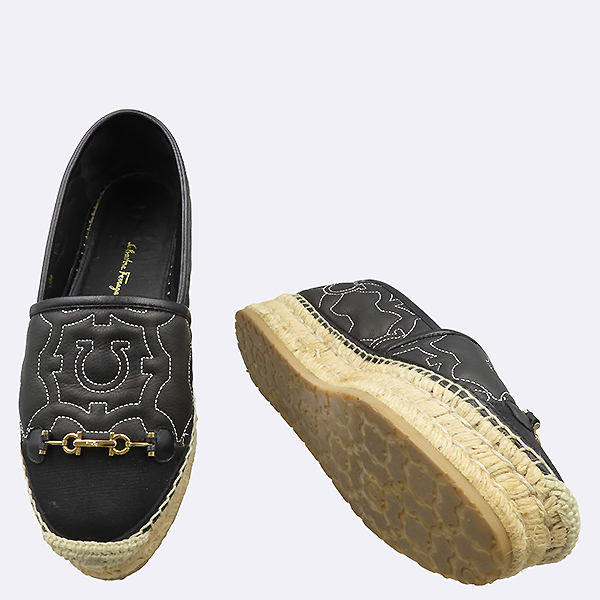 Ferragamo(��󰡸�) ���� �÷� ��ġ�� �ΰ� ������̴��� �����ĵ� ������ ����Ŀ�� - 6�� [�б�����] �̹���2 - ���̺��� �߰���ǰ
