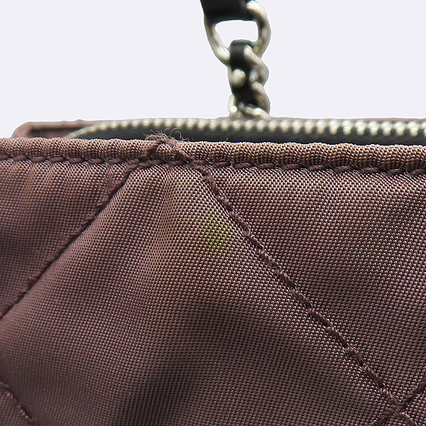 Prada(�����) ���ǵ� ���Ϸ� ���̵� �ΰ� ���� ü�ν�Ʈ�� ����� [��������] �̹���3 - ���̺��� �߰���ǰ