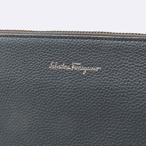 Ferragamo(��󰡸�) 24 0742 ���̺� ���� �ΰ� ������ Ŭ��ġ�� [���ε�������] �̹���4 - ���̺��� �߰���ǰ