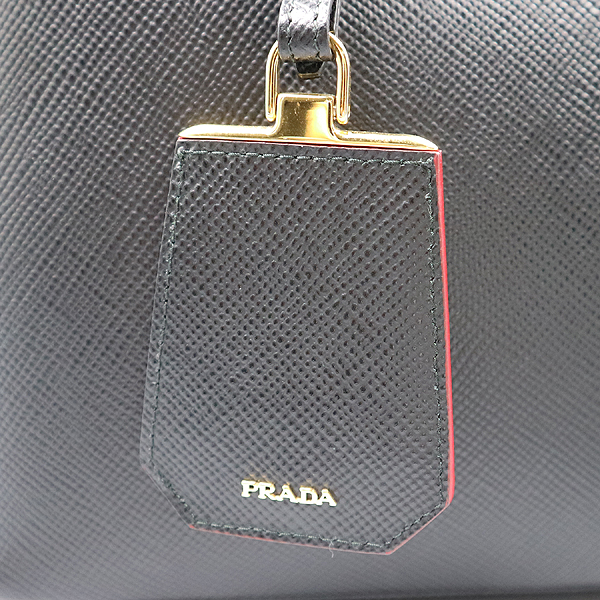 Prada(�����) 1BG887 SAFFIANO(���ǾƳ�) CUIR ���� �κ��� �̵�� ���� �ﰢ �ΰ� ��� ��Ʈ�� + ��� ��Ʈ�� 2WAY[�뱸��������] �̹���5 - ���̺��� �߰���ǰ