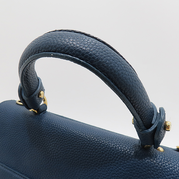 Ferragamo(��󰡸�) 21 E530 ���� ���� ��ġ�� ���� �ΰ� ���Ǿ� ��Ʈ�� (��Ʈ�� �н�) [��õ��] �̹���4 - ���̺��� �߰���ǰ