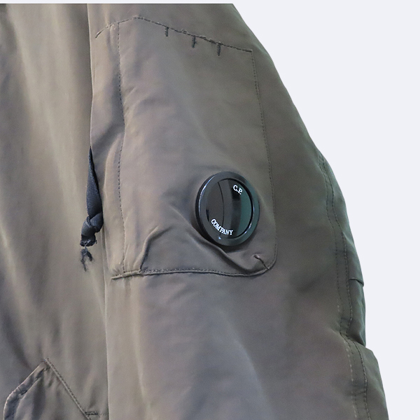 C.P COMPANY(�������۴�) 80C7033 īŰ �÷� ������ �߻� ���� + ���� �� ����(Ż����) - 100 ������ [��������] �̹���3 - ���̺��� �߰���ǰ