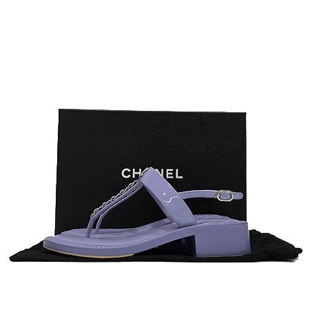 Chanel(샤넬) G38200 라이트 퍼플 카프스킨 은장 CC로고 샌들-235MM (광주롯데점) Chanel(샤넬) G38200 라이트 퍼플 카프스킨 은장 CC로고 샌들-235MM (광주롯데점)