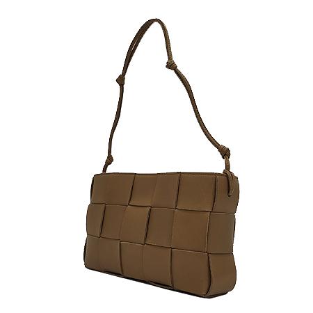 BOTTEGAVENETA(보테가베네타) 730543 카멜 레더 인트레치아토 카세트 파우치 숄더백 (광주롯데점) BOTTEGAVENETA(보테가베네타) 730543 카멜 레더 인트레치아토 카세트 파우치 숄더백 (광주롯데점)
