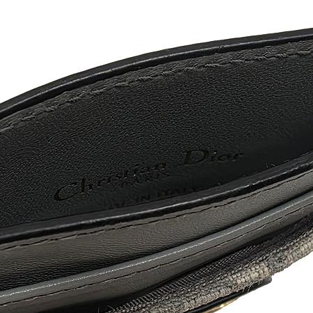 Dior(크리스챤디올) S2152UTZQ 그레이 오블리크 몽테인 30 프리지아 카드지갑 (광주롯데점) Dior(크리스챤디올) S2152UTZQ 그레이 오블리크 몽테인 30 프리지아 카드지갑 (광주롯데점)