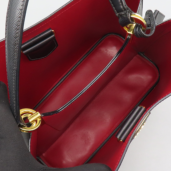 Prada(�����) 1BA211 NERO ���� ���ǾƳ� �ĴϿ� �κ��� ��Ʈ�� + �����Ʈ�� 2-WAY [���̷Ե���] �̹���5 - ���̺��� �߰���ǰ