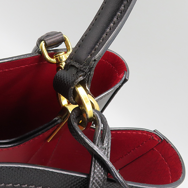Prada(�����) 1BA211 NERO ���� ���ǾƳ� �ĴϿ� �κ��� ��Ʈ�� + �����Ʈ�� 2-WAY [���̷Ե���] �̹���7 - ���̺��� �߰���ǰ