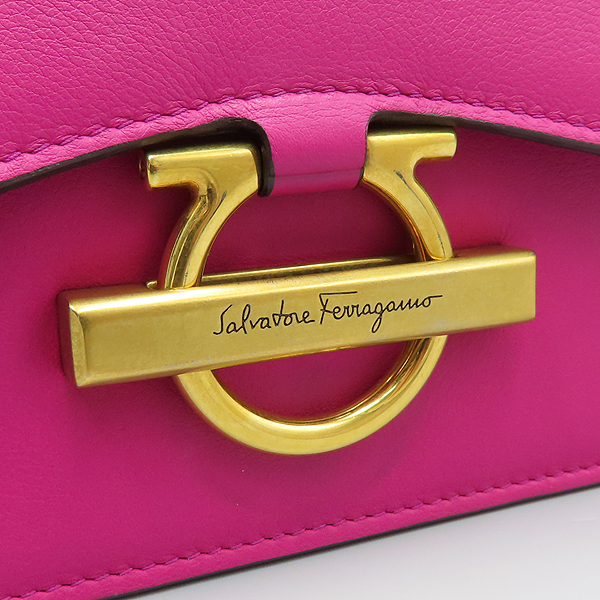 Ferragamo(��󰡸�) 21 H321 ��ũ ���� ���� ��ġ�� �� ���� ����� [��ź�Ե���] �̹���4 - ���̺��� �߰���ǰ
