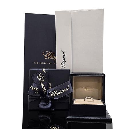 Chopard(쇼파드) 827702-1259 18K 화이트골드 미니 아이스 큐브 11포인트 다이아 반지 - 9호 (광주롯데점) Chopard(쇼파드) 827702-1259 18K 화이트골드 미니 아이스 큐브 11포인트 다이아 반지 - 9호 (광주롯데점)