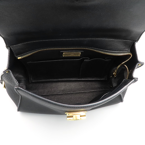 Ferragamo(��󰡸�) 21 E530 ���� ���� ��ġ�� ���� �ΰ� ���Ǿ� ��Ʈ�� ����� [õ�Ƚż�����] �̹���7 - ���̺��� �߰���ǰ