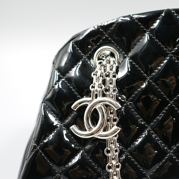 Chanel(����) A49854 ���� ���̴�Ʈ �������� ���� CC �ΰ� ü�� ���� ����� [�뱸��������] �̹���4 - ���̺��� �߰���ǰ