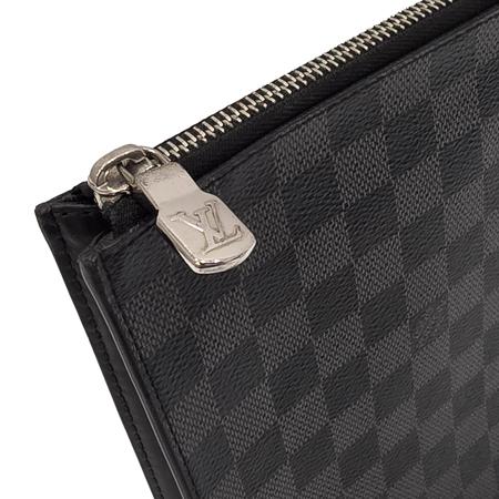 Louis Vuitton(루이비통) N64437 다미에 그라파이트 캔버스 포쉐트 주르 GM 클러치 (광주롯데점) Louis Vuitton(루이비통) N64437 다미에 그라파이트 캔버스 포쉐트 주르 GM 클러치 (광주롯데점)