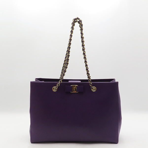 Ferragamo(��󰡸�) 21 F561 ���� ���ǾƳ� ���� �ٶ� ��� ü�� ����� [�д�������] �̹���2 - ���̺��� �߰���ǰ
