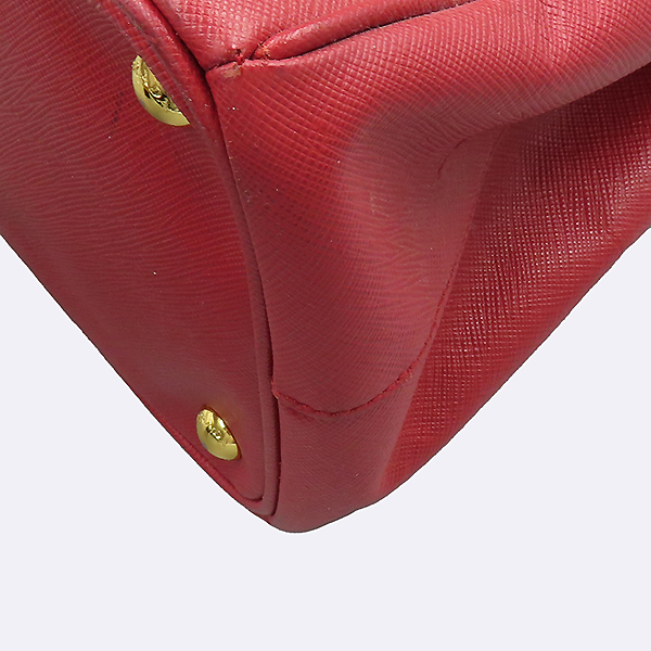Prada(�����) BN1786 ���� SAFFIANO LUX ���ǾƳ� ���� ���� �ﰢ �ΰ� ��Ʈ�� [�����νż�����] �̹���4 - ���̺��� �߰���ǰ