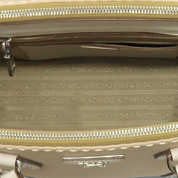 Prada(�����) B1801K ������ �к긯 CALF(ī����Ų) ���̺��� ���� Ʈ���� ���� �ﰢ �ΰ� ��� ��Ƽġ ��Ƽ ��Ʈ�� + �����Ʈ�� 2WAY [��������] �̹���7 - ���̺��� �߰���ǰ