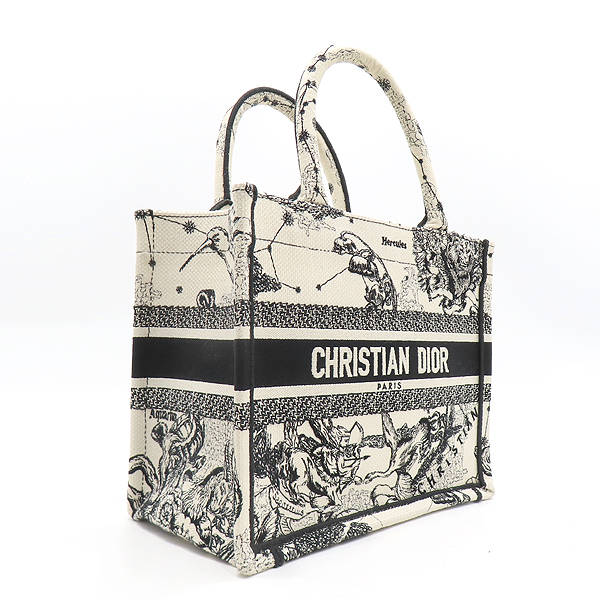 Dior(ũ����î���) M1265ZRHZ ����� �ڼ� ���� ����Ʈ [��õ��] �̹���3 - ���̺��� �߰���ǰ