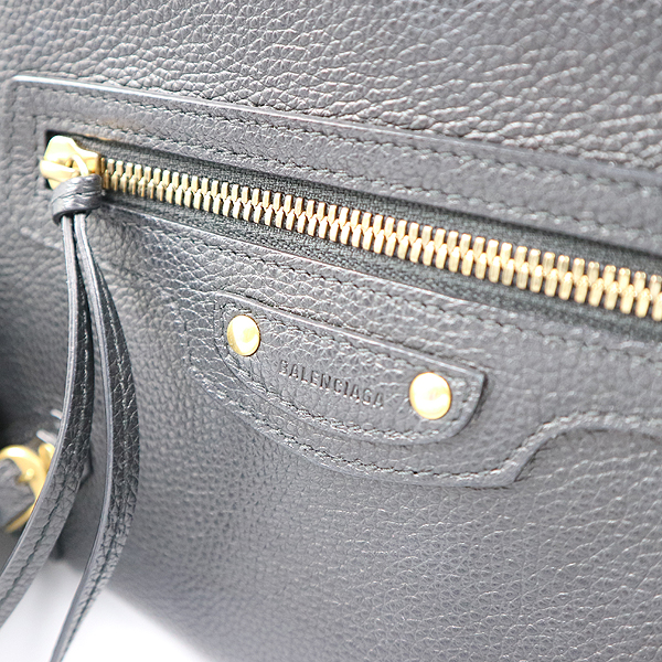 Balenciaga(�߷��þư�) 644482 ���� �׿� Ŭ���� �̴� �Ŀ�ġ �� ũ�ν��� [�뱸��������] �̹���5 - ���̺��� �߰���ǰ