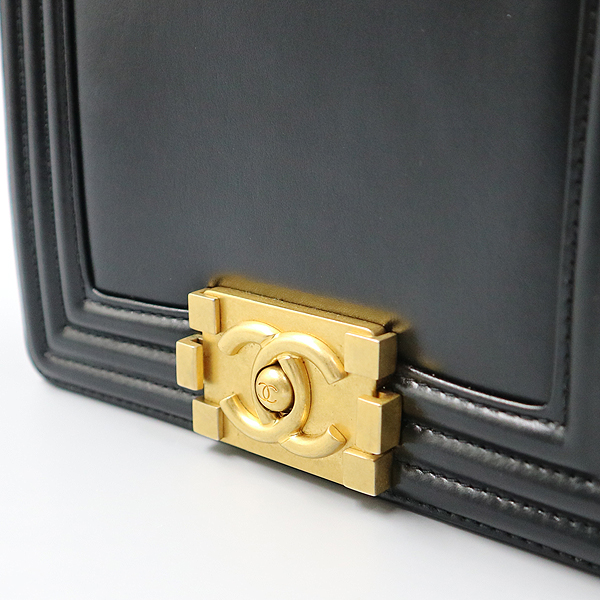 Chanel(����) AS3018 ���� ī�� ��Ų ũ���� �̴� ���̹� ��Ƽ�� ���� �÷� ����� [�뱸��������] �̹���5 - ���̺��� �߰���ǰ