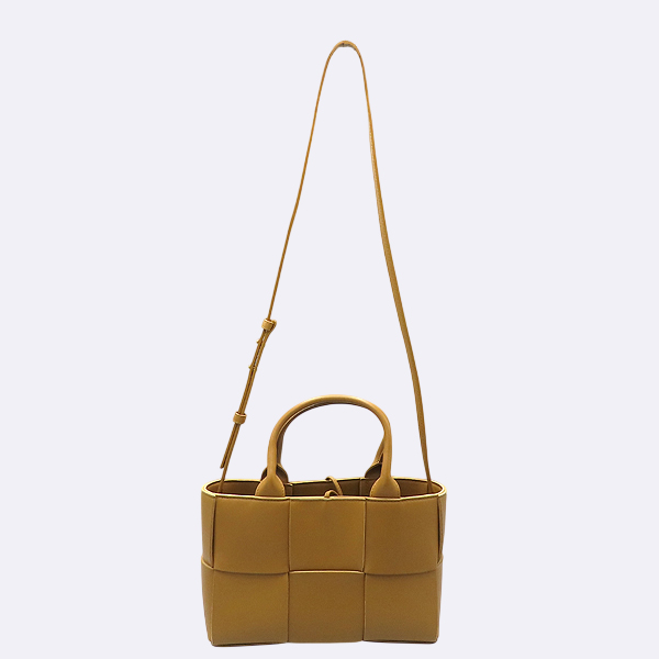 BOTTEGAVENETA(���װ�����Ÿ) 709337 ī�� ���� �Ƹ��� �̴� ��Ʈ�� + �����Ʈ�� 2WAY+ �����Ŀ�ġ [��������] �̹���3 - ���̺��� �߰���ǰ