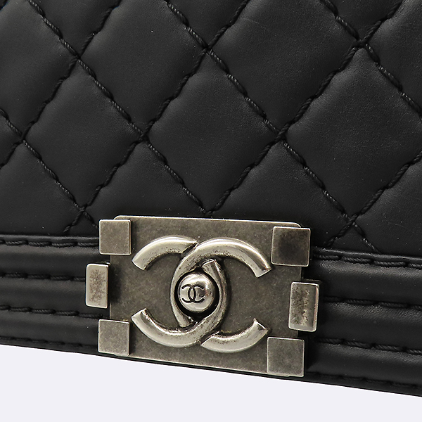 Chanel(����) A67086 ���̻��� �̵�� ü�� �÷� ����� [��������] �̹���3 - ���̺��� �߰���ǰ