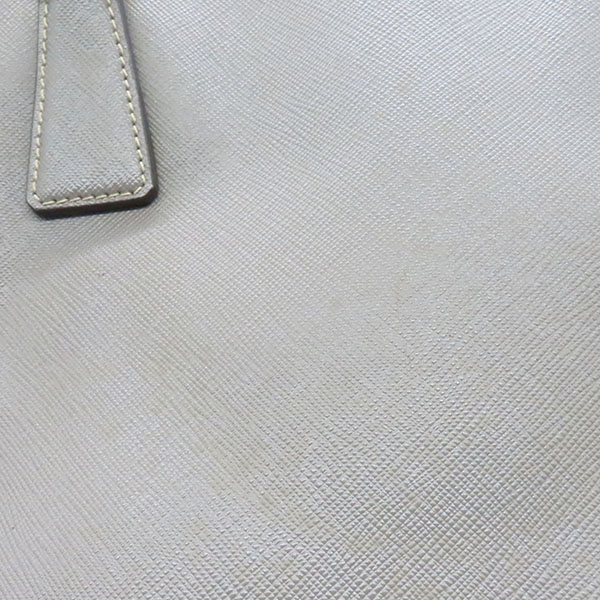 Prada(�����) BN1844 ������ �÷� SAFFIANO LUX(���ǾƳ� ����) �ﰢ ���� �ΰ� ��Ʈ�� [�λ꼾�Һ���] �̹���4 - ���̺��� �߰���ǰ