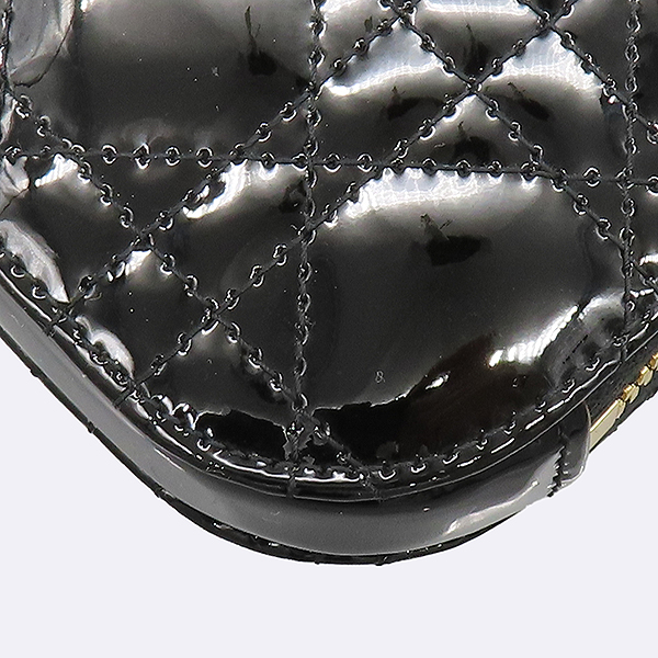 Dior(ũ����î���) S0872OVRB_M900 ���� ���̴�Ʈ LADY DIOR �޴��� Ȧ�� ü�� ũ�ν��� [��������] �̹���5 - ���̺��� �߰���ǰ