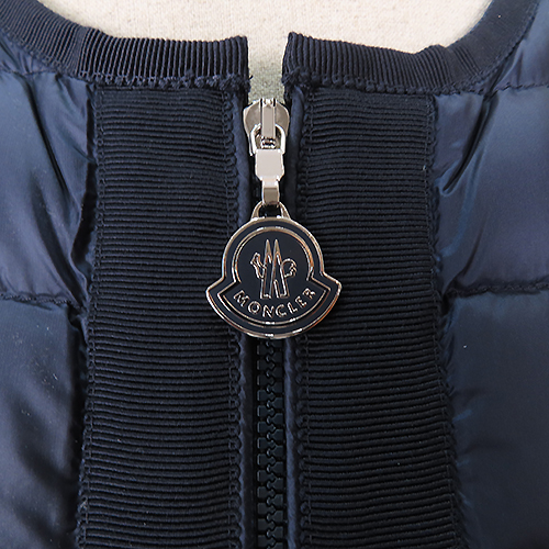 MONCLER(��Ŭ����) ���̺� �÷� ���Ϸ� ���׸��� Ʈ���� ������ ���� ���� - L [��������] �̹���4 - ���̺��� �߰���ǰ