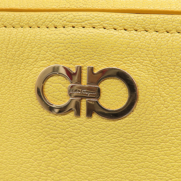 Ferragamo(��󰡸�) 21 F644 ���ο� �÷� ���� ���� ��ġ�� MIKA ��Ʈ�� �� ����� 2WAY [��������] �̹���4 - ���̺��� �߰���ǰ