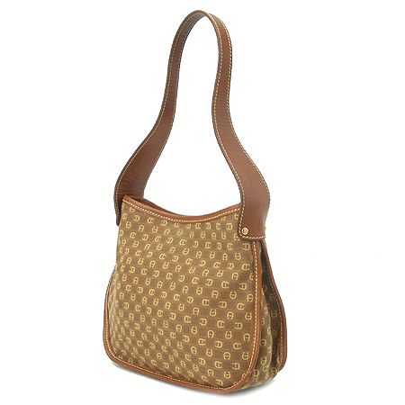 Aigner(���̱׳�) ����� �̹���2 - ���̺��� �߰���ǰ