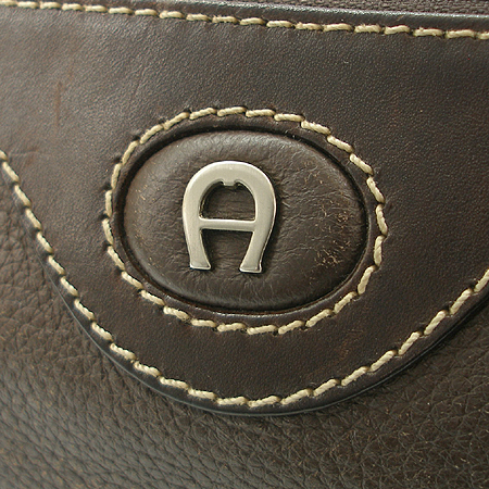 Aigner(���̱׳�) ����� �̹���3 - ���̺��� �߰���ǰ