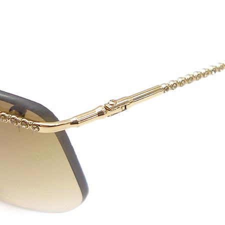 Armani(�Ƹ�����) ���۶� �̹���5 - ���̺��� �߰���ǰ