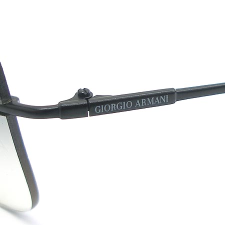 GIORGIO ARMANI(�������� �Ƹ�����) ��Ż ���۶� �̹���4 - ���̺��� �߰���ǰ